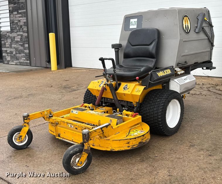 image for item DY0068 2017 Walker MT23-11 ZTR lawn mower