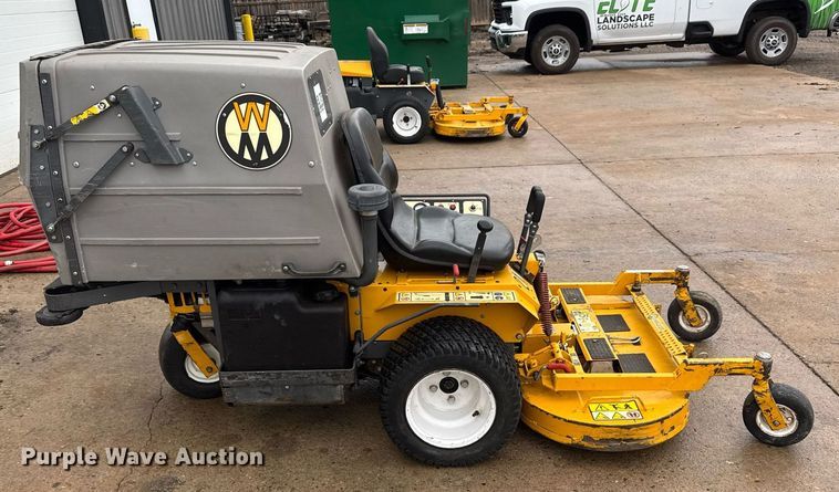 image for item DY0068 2017 Walker MT23-11 ZTR lawn mower