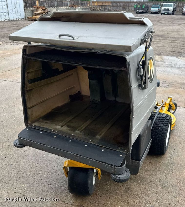 image for item DY0068 2017 Walker MT23-11 ZTR lawn mower