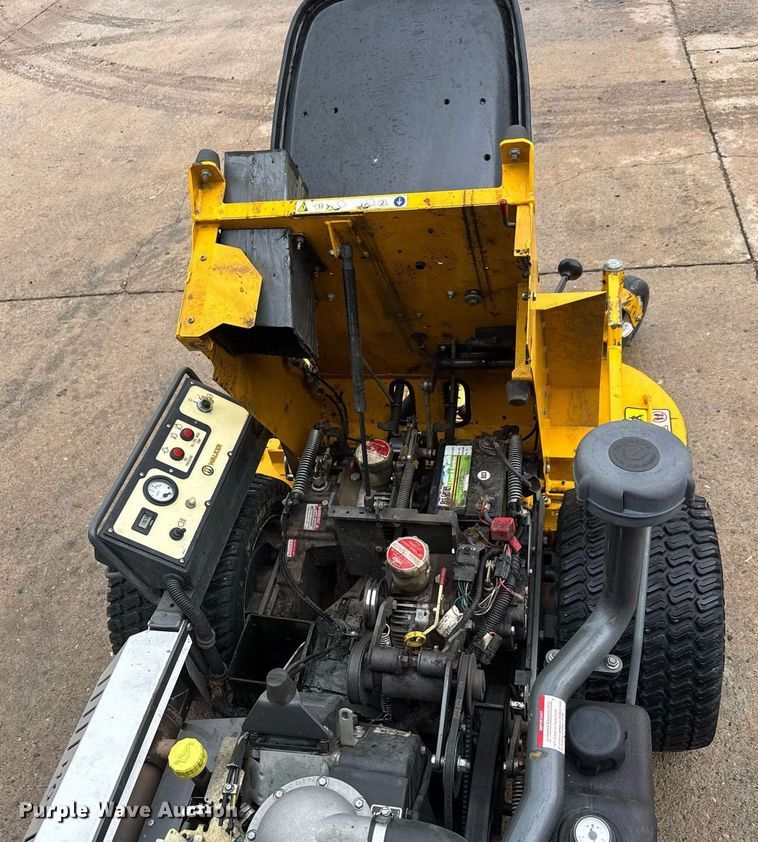 image for item DY0068 2017 Walker MT23-11 ZTR lawn mower