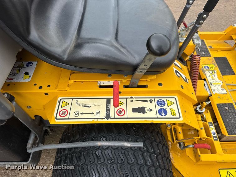image for item DY0068 2017 Walker MT23-11 ZTR lawn mower