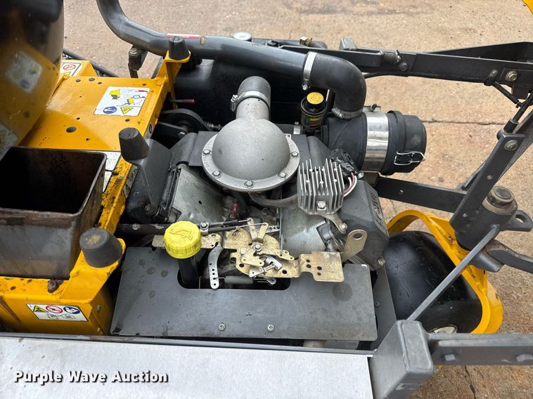 image for item DY0068 2017 Walker MT23-11 ZTR lawn mower