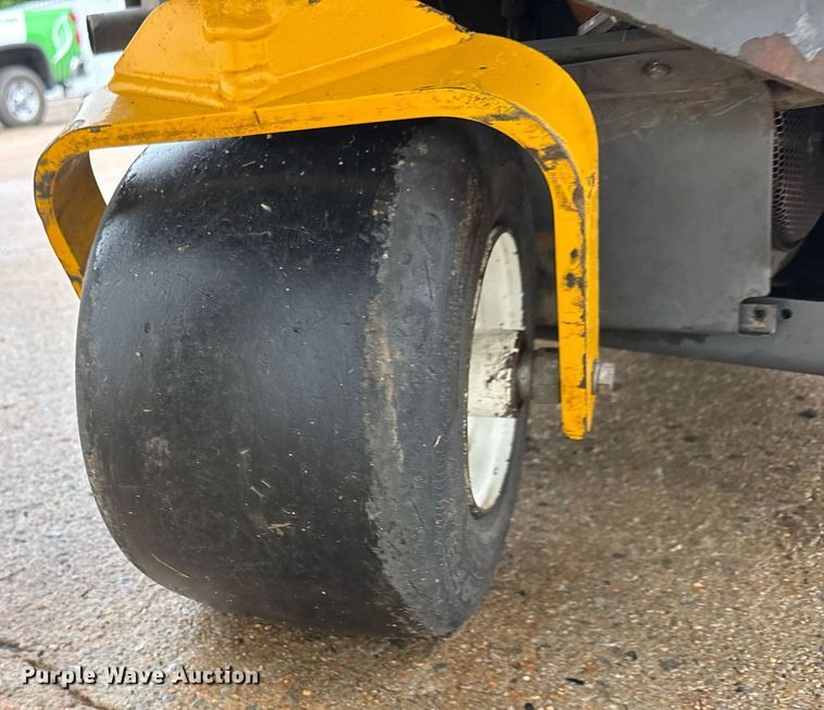 image for item DY0068 2017 Walker MT23-11 ZTR lawn mower