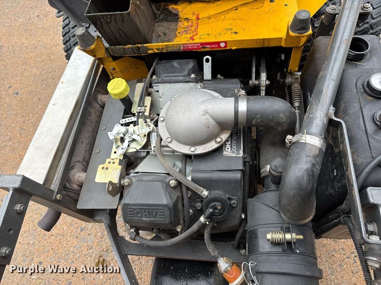 image for item DY0069 2006 Walker MTGHS ZTR lawn mower