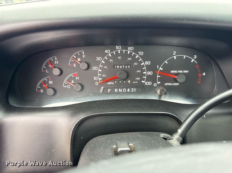 image for item DY0072 2007 Ford F650 Super Duty flatbed truck