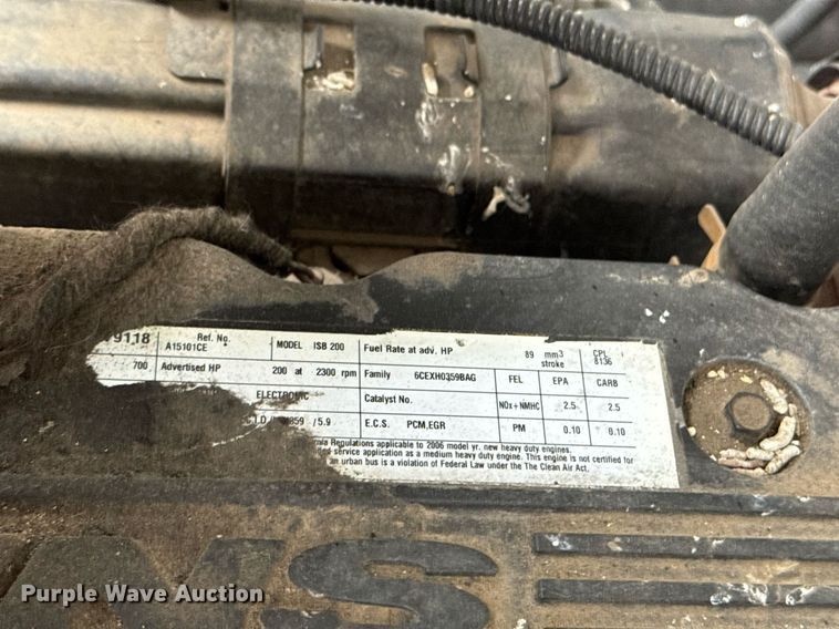 image for item DY0072 2007 Ford F650 Super Duty flatbed truck