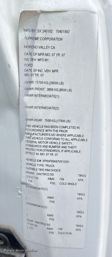 image for item DY0072 2007 Ford F650 Super Duty flatbed truck