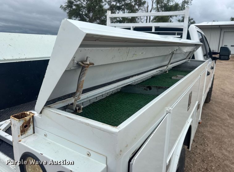 image for item DY0074 2017 Ford F250 Super Duty XL Crew Cab utility bed pickup truck