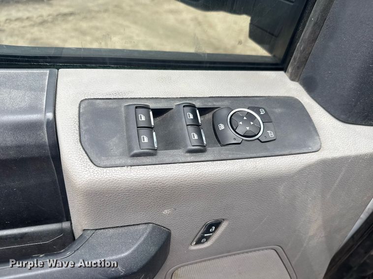 image for item DY0074 2017 Ford F250 Super Duty XL Crew Cab utility bed pickup truck