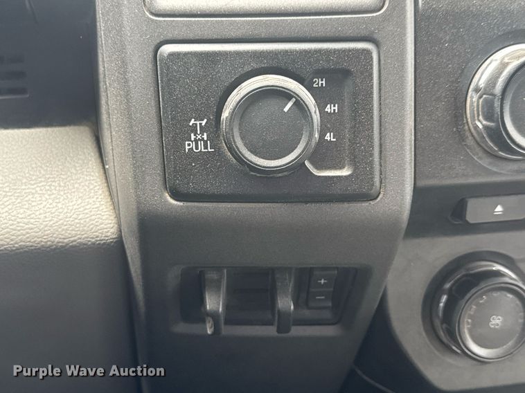 image for item DY0074 2017 Ford F250 Super Duty XL Crew Cab utility bed pickup truck