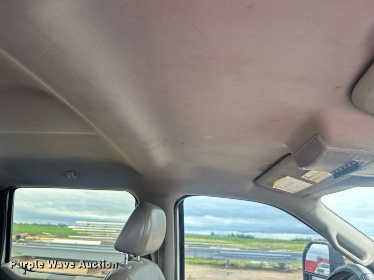 image for item DY0074 2017 Ford F250 Super Duty XL Crew Cab utility bed pickup truck