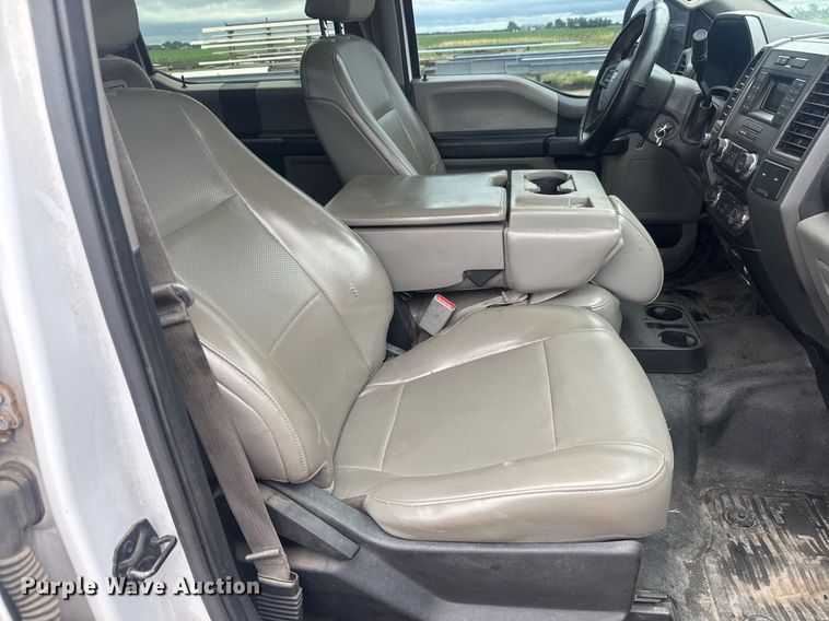 image for item DY0074 2017 Ford F250 Super Duty XL Crew Cab utility bed pickup truck