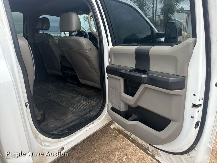 image for item DY0074 2017 Ford F250 Super Duty XL Crew Cab utility bed pickup truck