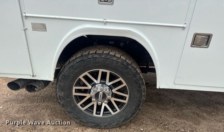 image for item DY0074 2017 Ford F250 Super Duty XL Crew Cab utility bed pickup truck