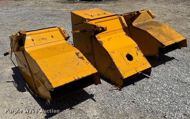 image for item DY0141 (3) Excel grass catchers