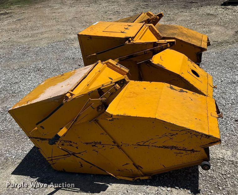 image for item DY0141 (3) Excel grass catchers