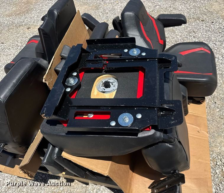 image for item DY0142 (8) Gravely lawn mower seats