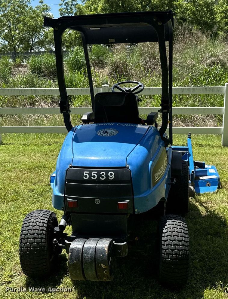 image for item DY0146 2002 New Holland MC35 lawn mower