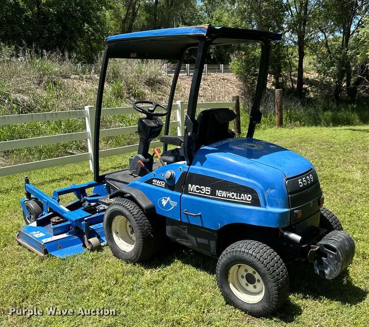 image for item DY0146 2002 New Holland MC35 lawn mower