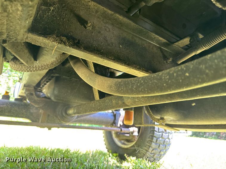 image for item DY0146 2002 New Holland MC35 lawn mower