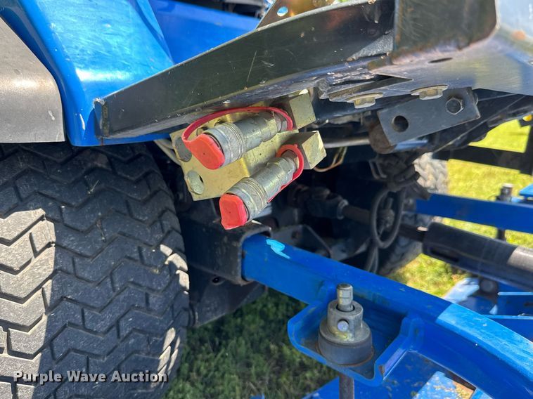 image for item DY0146 2002 New Holland MC35 lawn mower