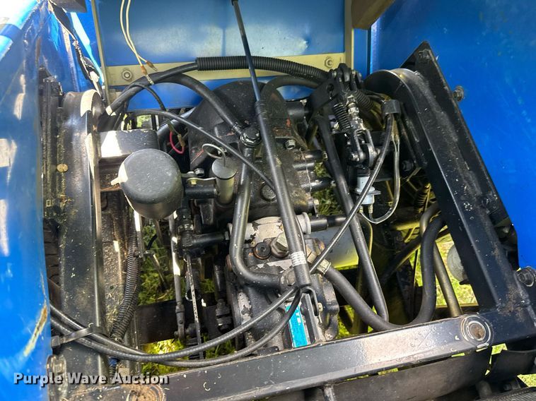 image for item DY0146 2002 New Holland MC35 lawn mower