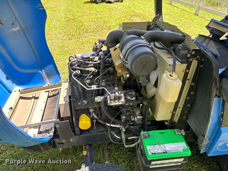 image for item DY0146 2002 New Holland MC35 lawn mower