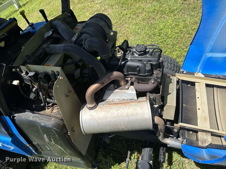 image for item DY0146 2002 New Holland MC35 lawn mower