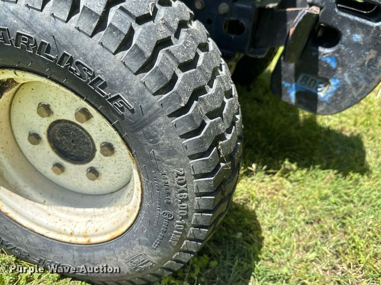 image for item DY0146 2002 New Holland MC35 lawn mower