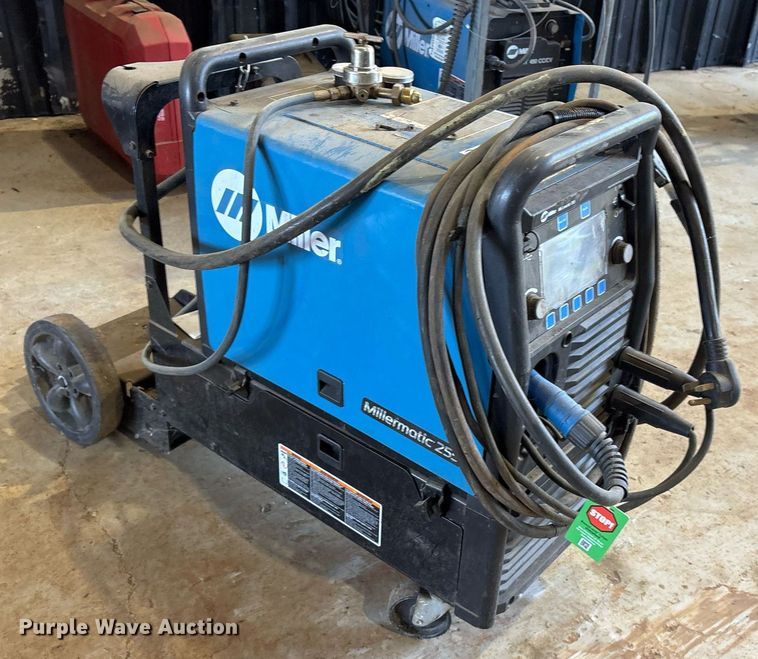 image for item DY0470 Miller Millermatic 255 welder