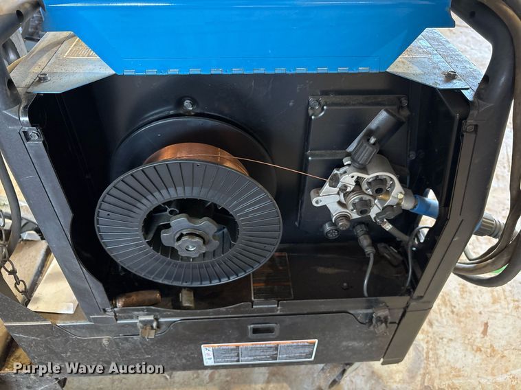 image for item DY0470 Miller Millermatic 255 welder