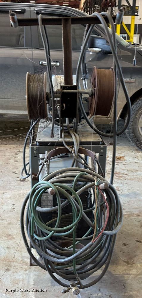 image for item DY0471 Miller XMT 450 welder