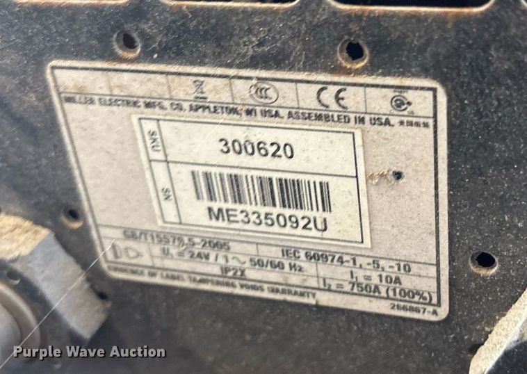 image for item DY0471 Miller XMT 450 welder