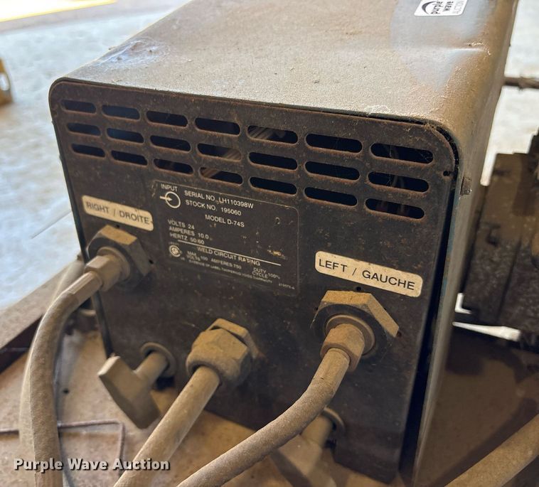 image for item DY0472 Miller XMT 450 welder