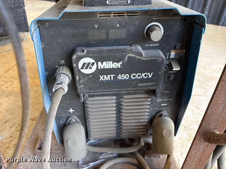 image for item DY0472 Miller XMT 450 welder
