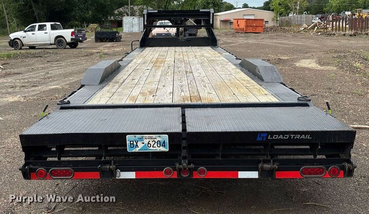 image for item DY0519 2024 Load Trail TRA/REM Gooseneck Carhauler equipment trailer