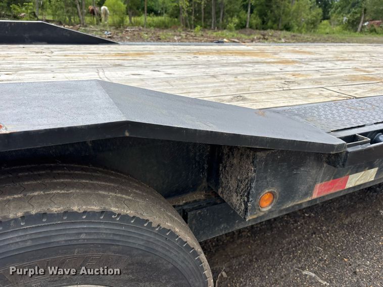 image for item DY0519 2024 Load Trail TRA/REM Gooseneck Carhauler equipment trailer