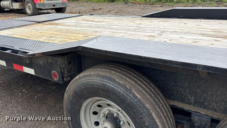 image for item DY0519 2024 Load Trail TRA/REM Gooseneck Carhauler equipment trailer