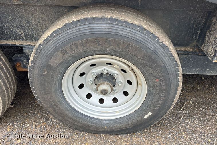 image for item DY0519 2024 Load Trail TRA/REM Gooseneck Carhauler equipment trailer