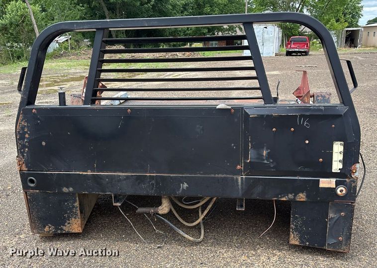 image for item DY0520 DeWeze 578 hydraulic bale bed