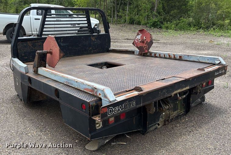 image for item DY0520 DeWeze 578 hydraulic bale bed