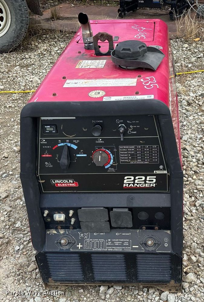 image for item DY0523 Lincoln Electric Ranger 225 welder/generator
