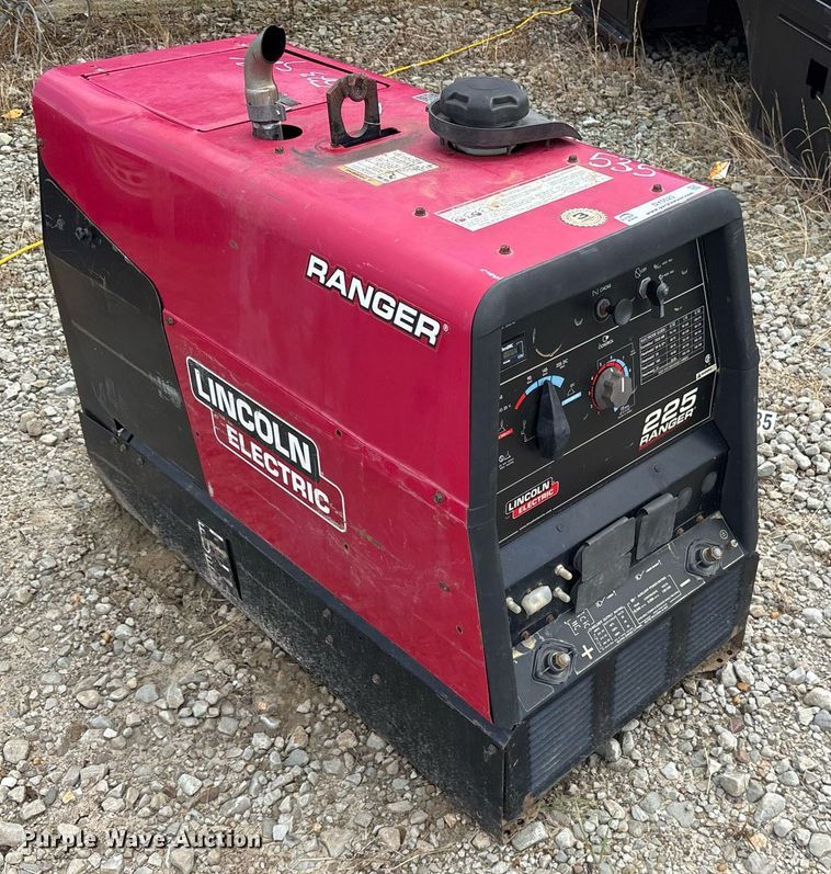 image for item DY0523 Lincoln Electric Ranger 225 welder/generator