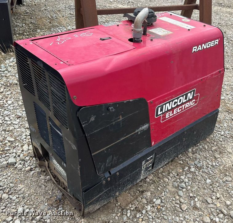 image for item DY0523 Lincoln Electric Ranger 225 welder/generator