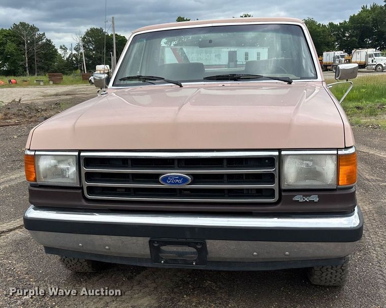 image for item DY0525 1989 Ford F150 pickup truck