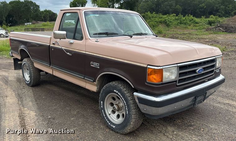 image for item DY0525 1989 Ford F150 pickup truck