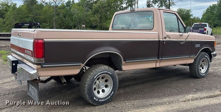 image for item DY0525 1989 Ford F150 pickup truck