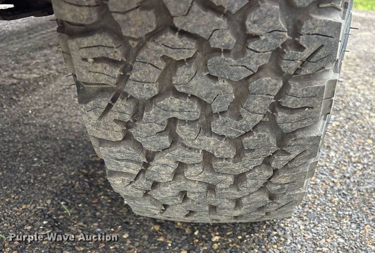 image for item DY0525 1989 Ford F150 pickup truck