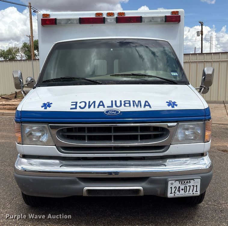 image for item DY2492 1997 Ford E350 ambulance