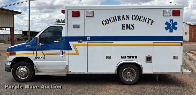 image for item DY2492 1997 Ford E350 ambulance